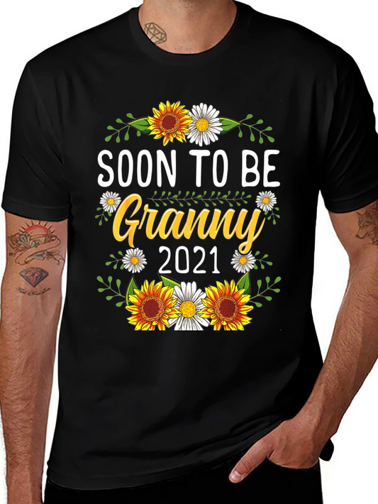 Soon to Be Granny 2021 T-Shirt Sunflower Design